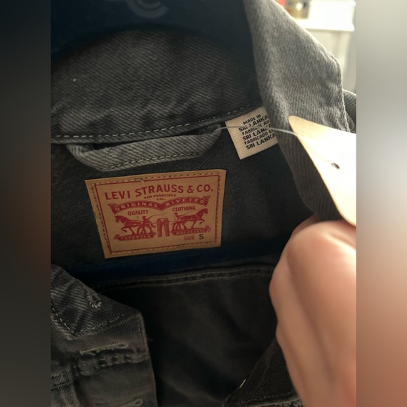 gray levi denim jacket - Picture 4 of 5
